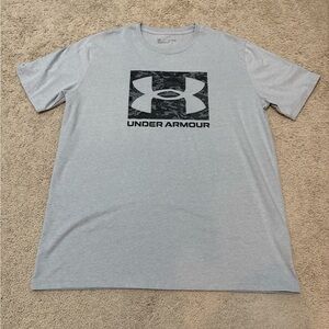 Under Armour Athletic tee XL